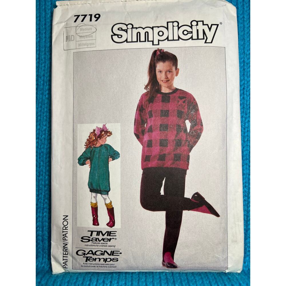 Simplicity 7719 Sewing pattern girls tunic stirrup pant 1980's size Medium